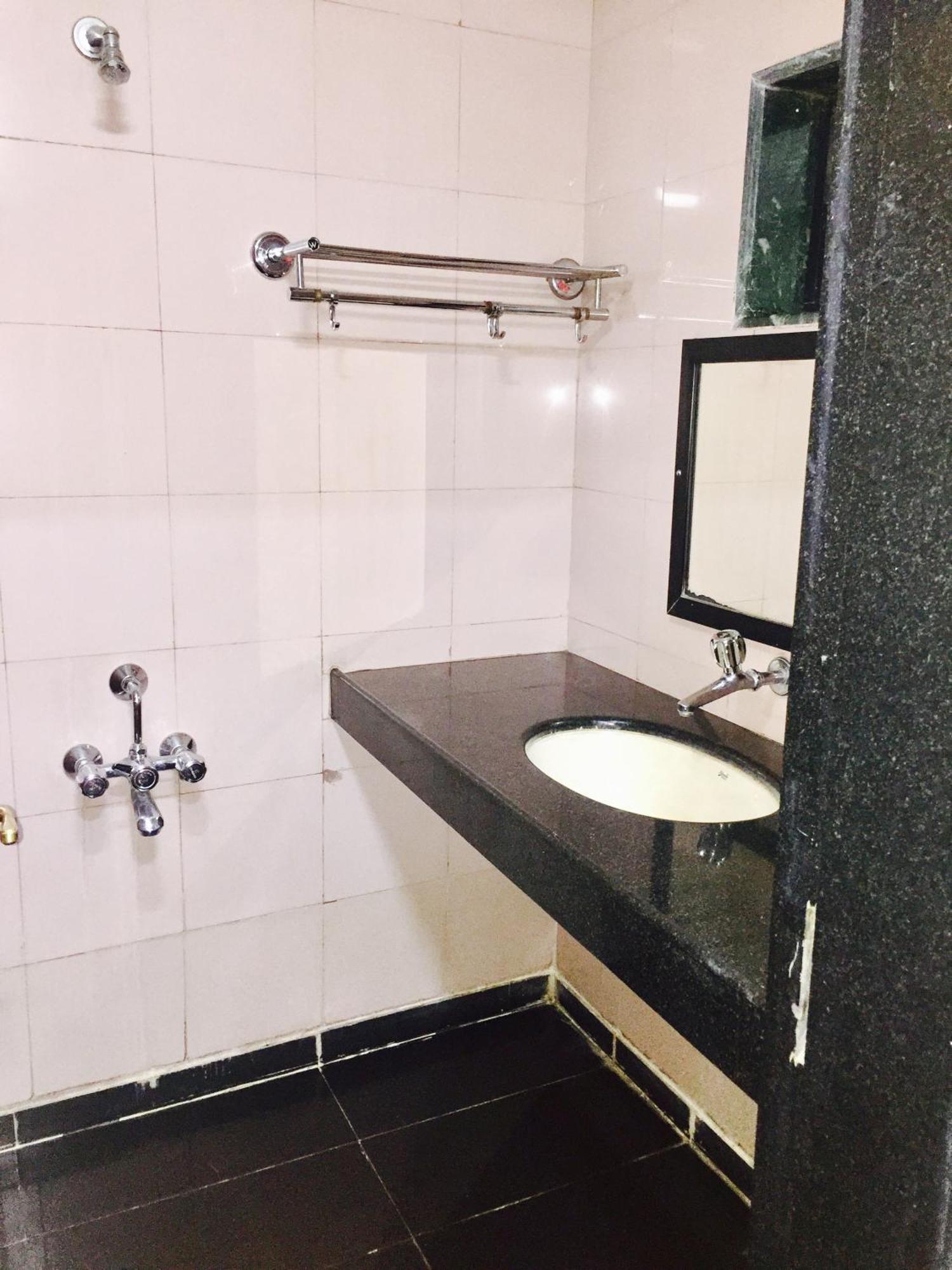 Hotel New Uttam Hira Palace Nashik Dış mekan fotoğraf