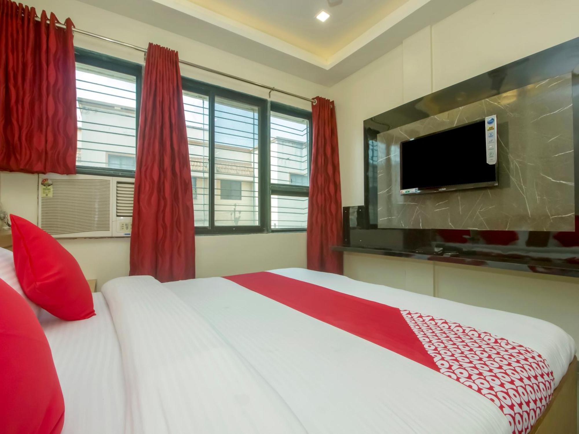 Hotel New Uttam Hira Palace Nashik Dış mekan fotoğraf